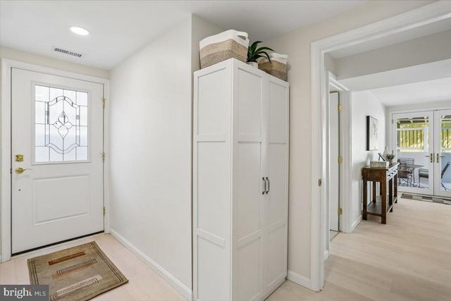 9813 MONTAUK AVE, Bethesda, MD 20817