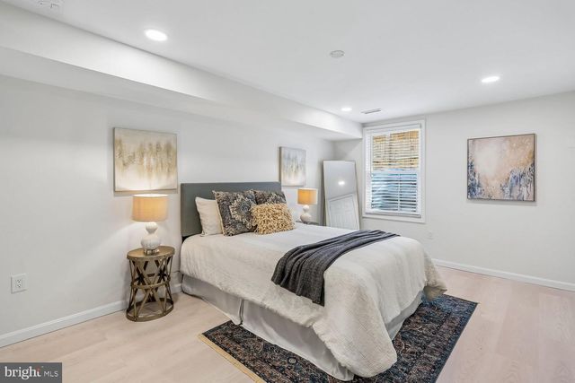 9813 MONTAUK AVE, Bethesda, MD 20817
