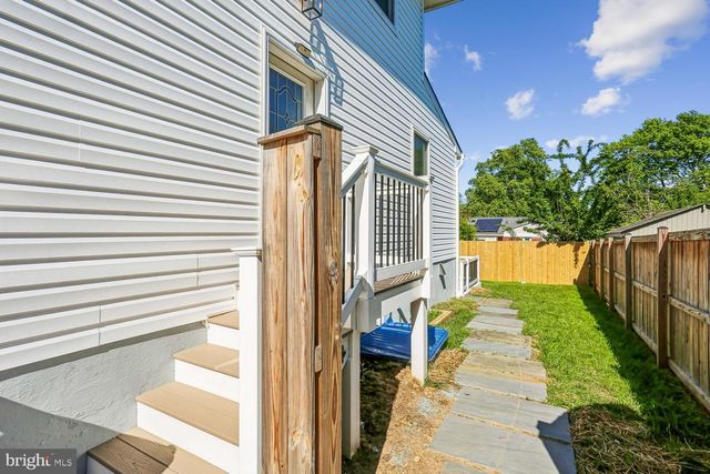 9813 MONTAUK AVE, Bethesda, MD 20817
