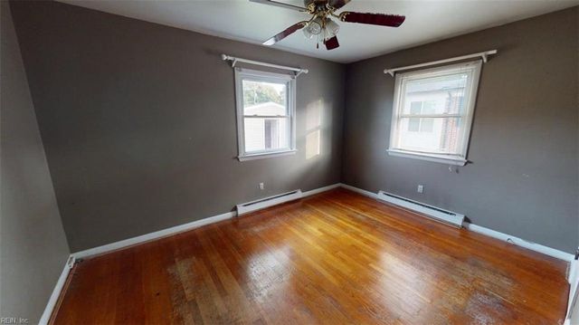 1016 Lyndon CIR, Newport News, VA 23605