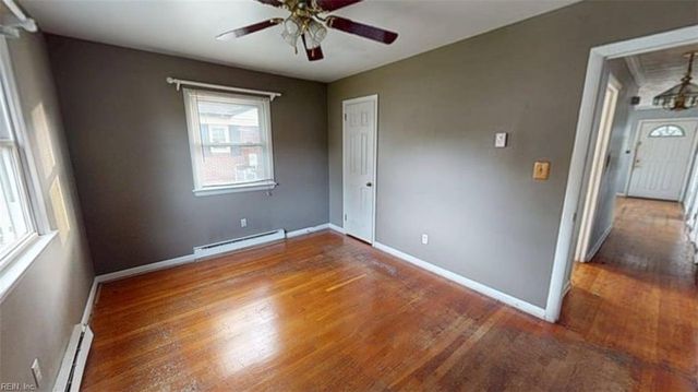 1016 Lyndon CIR, Newport News, VA 23605