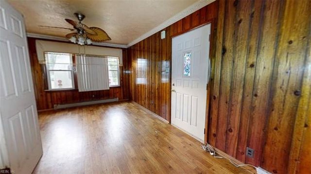 1016 Lyndon CIR, Newport News, VA 23605