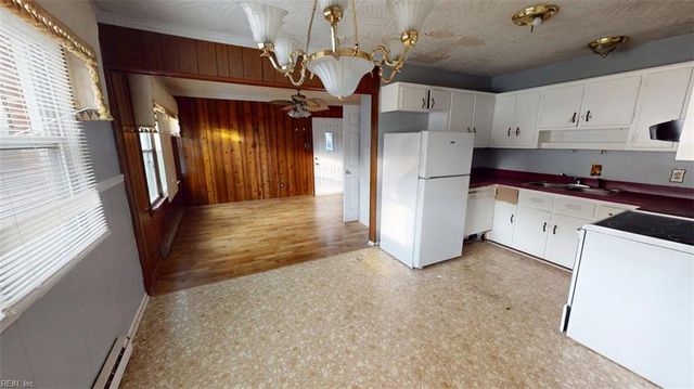 1016 Lyndon CIR, Newport News, VA 23605