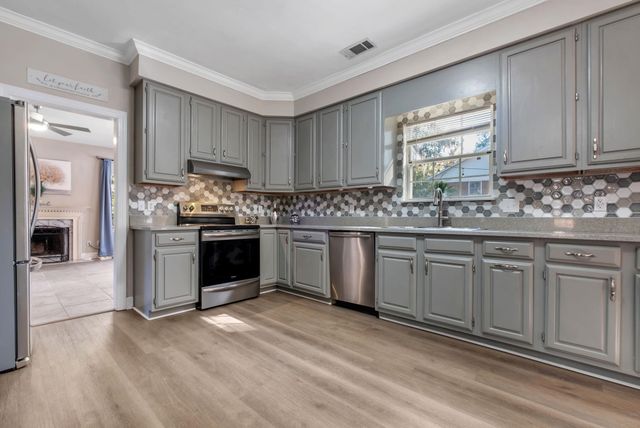 2467 Elfinwing Lane, Tallahassee, FL 32309