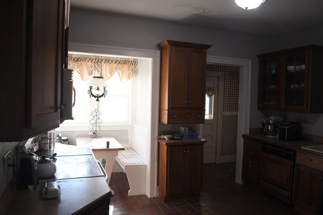 219 W Prescott Ave, Salina, KS 67401