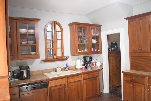 219 W Prescott Ave, Salina, KS 67401
