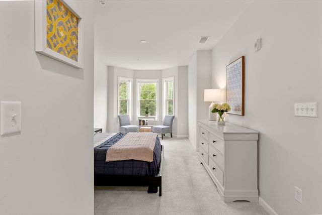 3310 Pennington Dr 310, Walpole, MA 02081