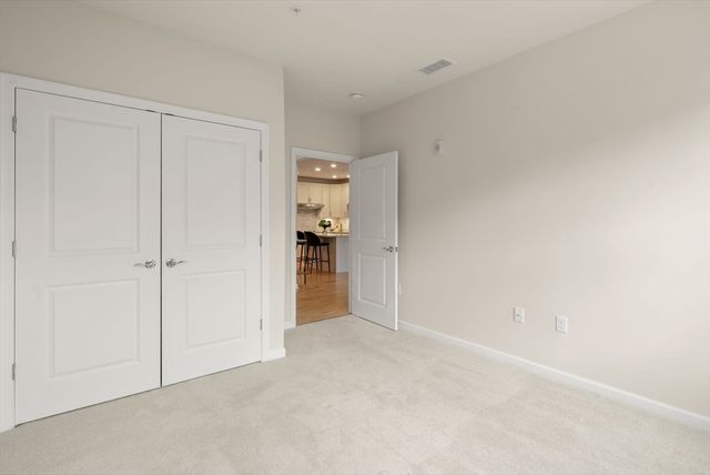 3310 Pennington Dr 310, Walpole, MA 02081