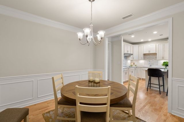 3310 Pennington Dr 310, Walpole, MA 02081