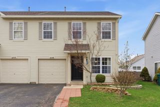 688 S Shannon Drive, Romeoville, IL 60446