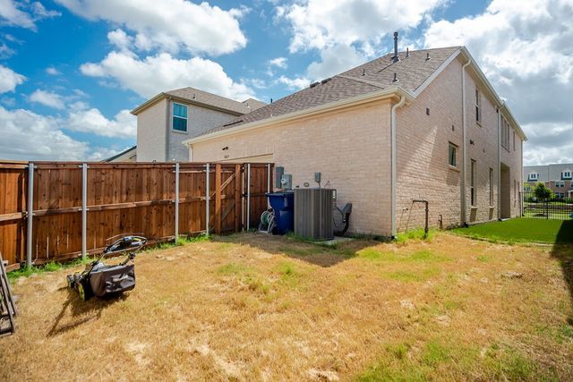 8869 Bailey Street, Frisco, TX 75035