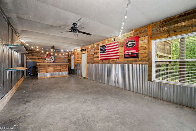 67 Seabiscuit Court, Newnan, GA 30263