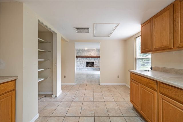 5404 Quisenberry Drive, Fairborn, OH 45424