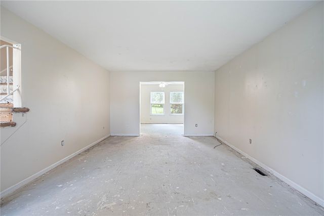 5404 Quisenberry Drive, Fairborn, OH 45424