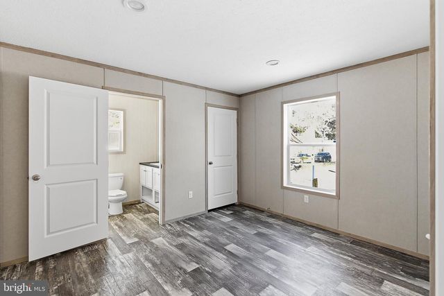 2 LACE BARK LN, Jackson, NJ 08527