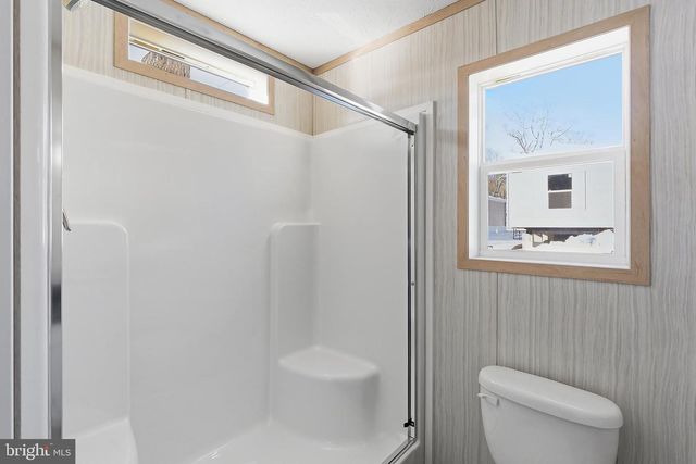 2 LACE BARK LN, Jackson, NJ 08527