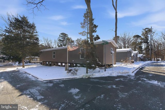 2 LACE BARK LN, Jackson, NJ 08527