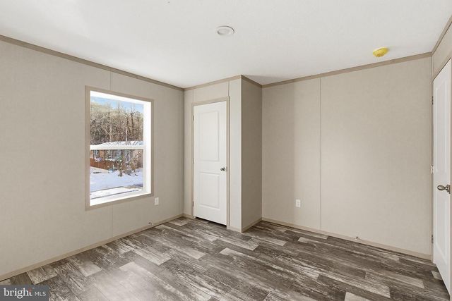 2 LACE BARK LN, Jackson, NJ 08527