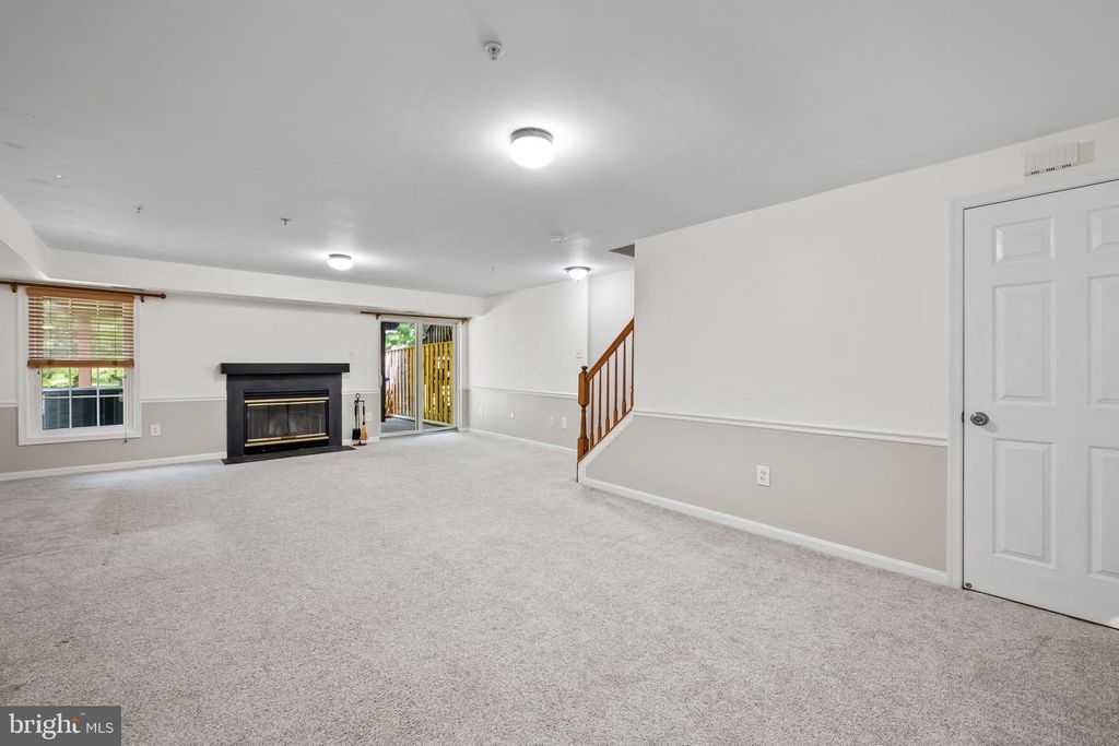 Image 29 of property listing at 6312 HAMPTON PL, Elkridge, MD 21075
