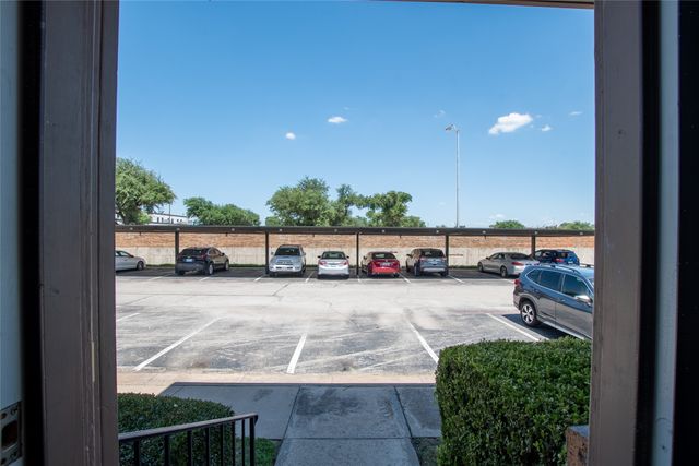 10734 Park Village Place A, Dallas, TX 75230