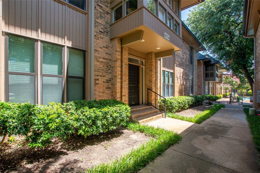 10734 Park Village Place A, Dallas, TX 75230