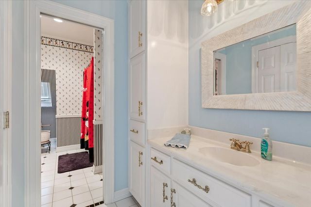 3429 River Oaks Drive, Woodway, TX 76712