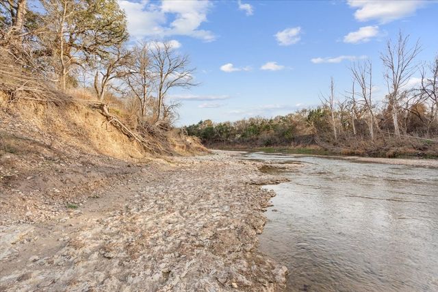 3429 River Oaks Drive, Woodway, TX 76712