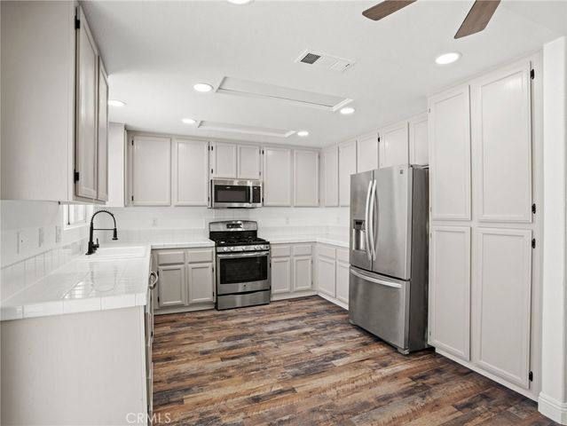 11373 Essex Court, Adelanto, CA 92301