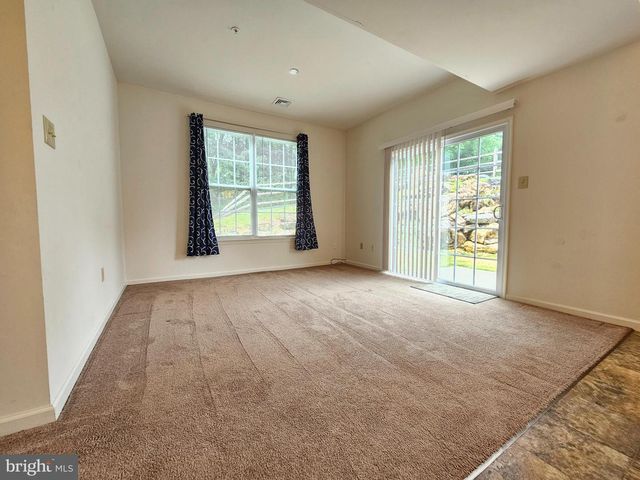 1 EMILY CT, Reading, PA 19606