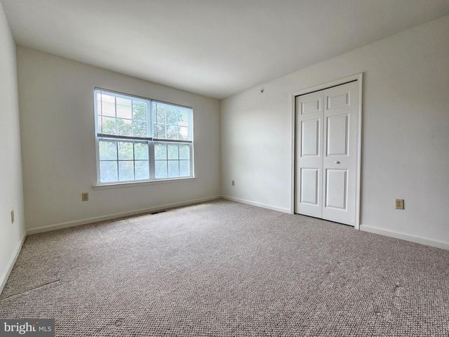 1 EMILY CT, Reading, PA 19606