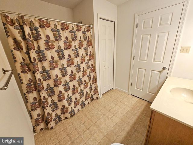 1 EMILY CT, Reading, PA 19606