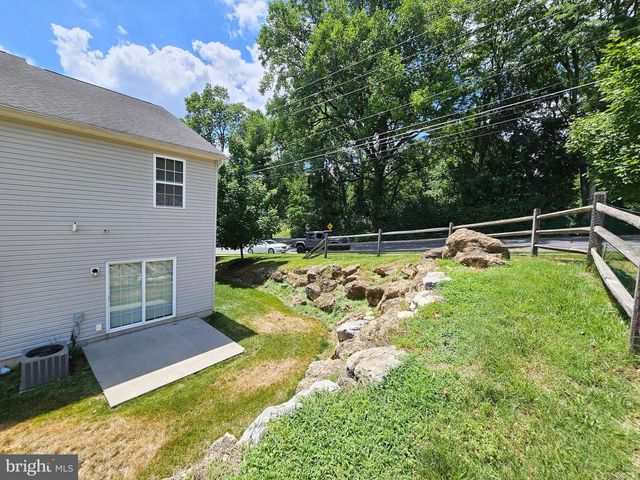 1 EMILY CT, Reading, PA 19606
