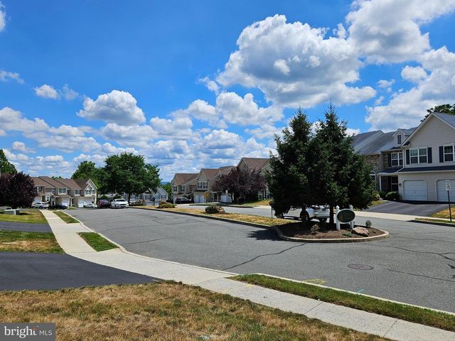 1 EMILY CT, Reading, PA 19606