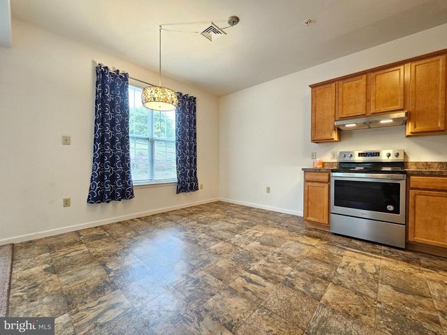 1 EMILY CT, Reading, PA 19606