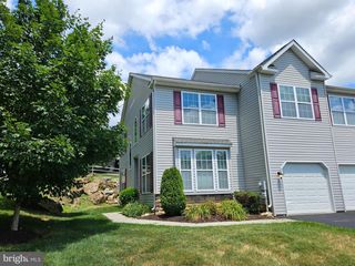 1 EMILY CT, Reading, PA 19606