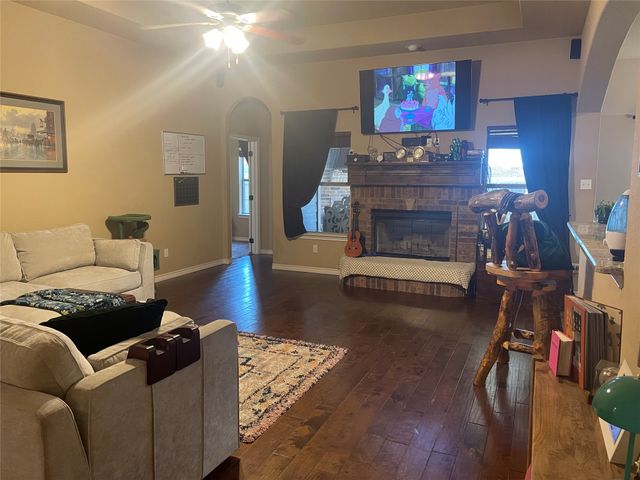 1224 Eagle Lake Drive, Azle, TX 76020