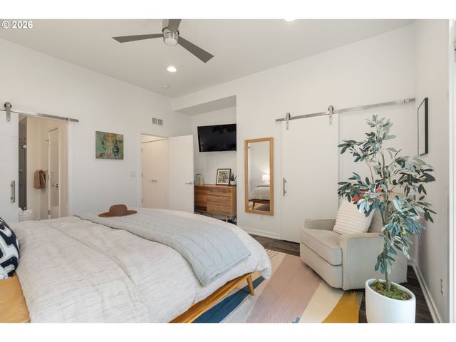 1587 Ne 22ND Ave, Portland, OR 97232
