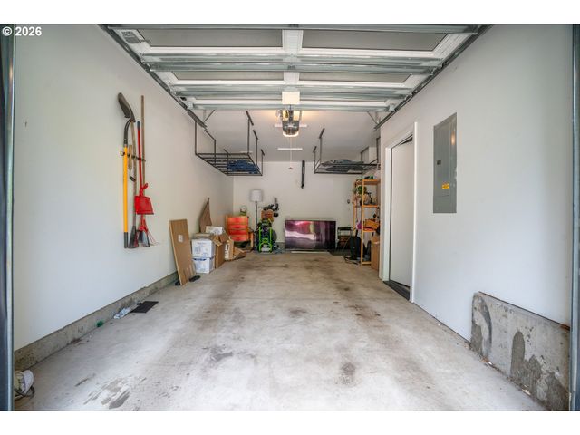 1587 Ne 22ND Ave, Portland, OR 97232