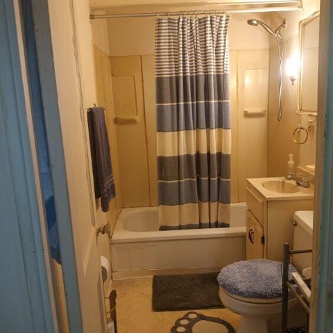2909 Oakwood Avenue, Michigan City, IN 46360