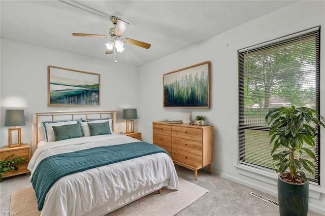 810 Woodrow CT, Chesapeake, VA 23322