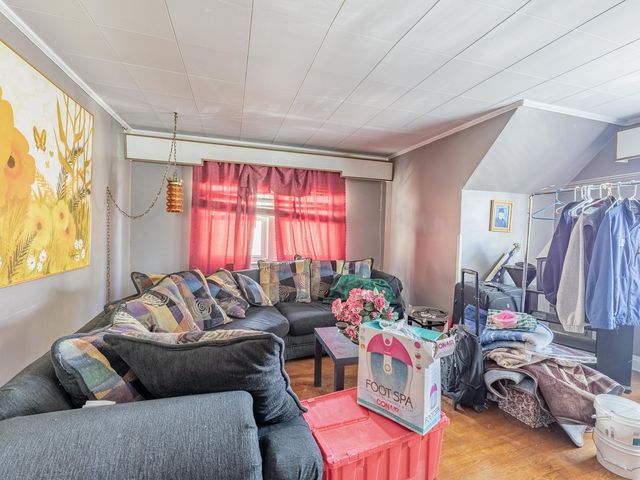 1824 S Austin Boulevard, Cicero, IL 60804