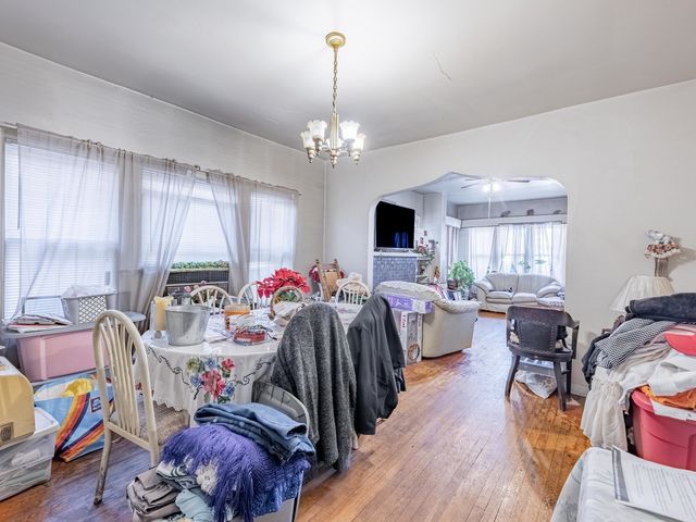 1824 S Austin Boulevard, Cicero, IL 60804