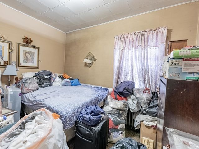 1824 S Austin Boulevard, Cicero, IL 60804