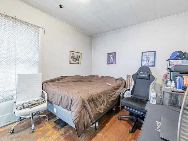 1824 S Austin Boulevard, Cicero, IL 60804