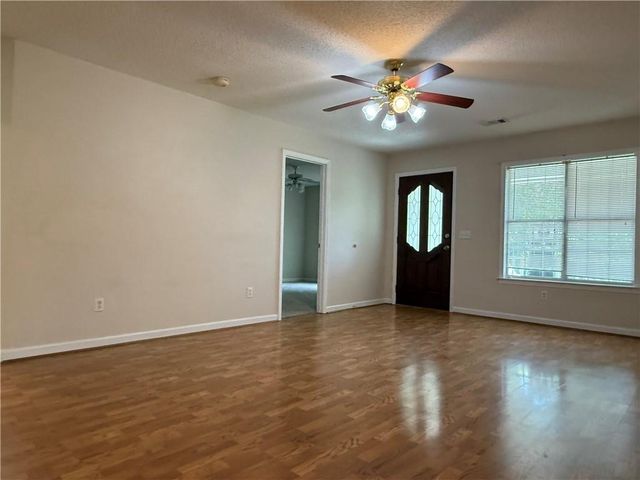 639 Buck Boulevard SE, Calhoun, GA 30701