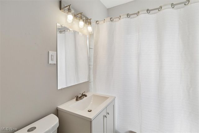 1524 E 204th Street, Euclid, OH 44117