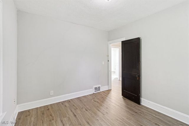 1524 E 204th Street, Euclid, OH 44117