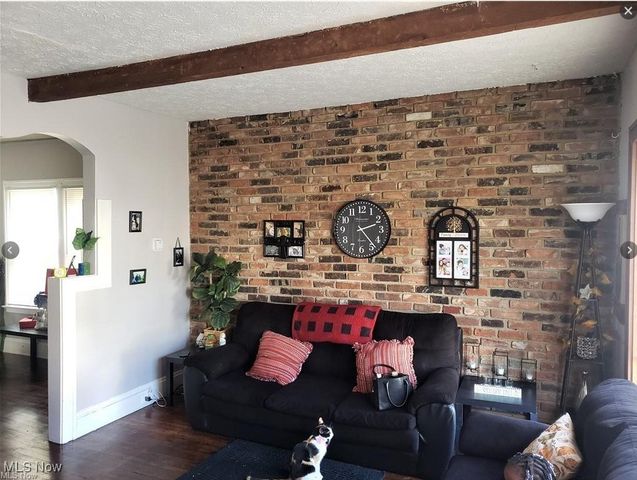 1524 E 204th Street, Euclid, OH 44117