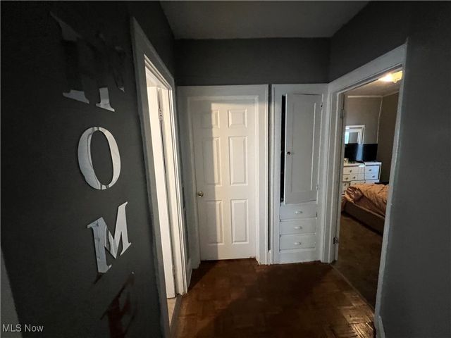 1524 E 204th Street, Euclid, OH 44117