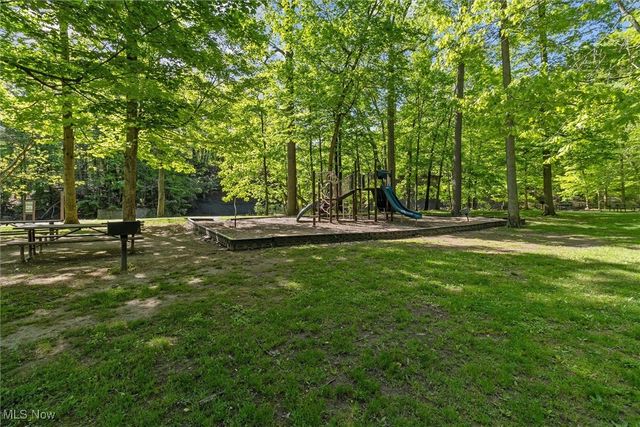 1524 E 204th Street, Euclid, OH 44117